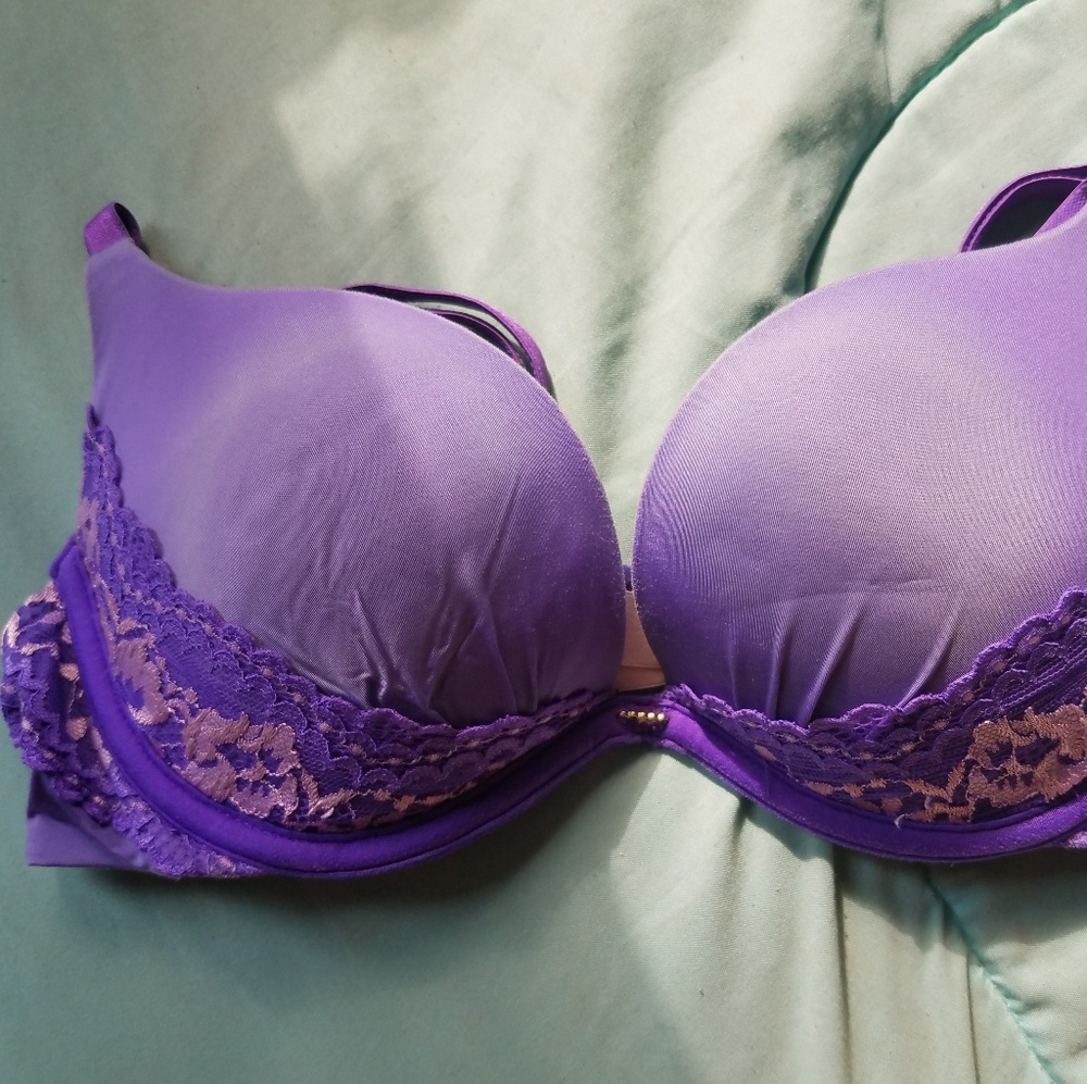 Victoria's Secret 32B dream angels push up bra